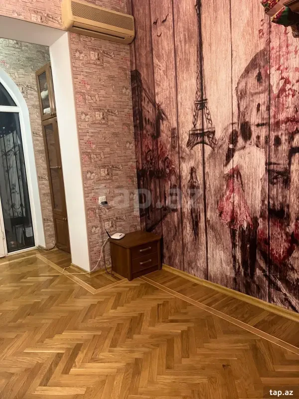 Kirayə verilir 2 otaqlı mənzil 80 m²