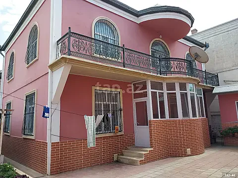 Satılır 6 otaqlı həyət evi 280 m² — Bakı, Bakıxanov 6 otaq 280.00 m²