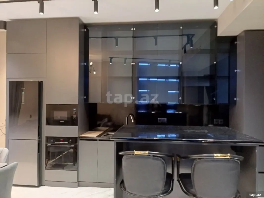 Kirayə verilir 3 otaqlı yeni tikili 112 m²
