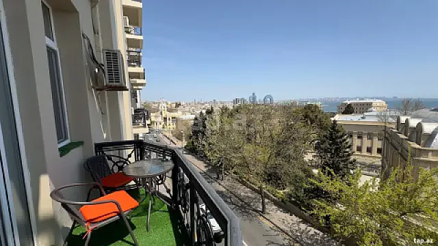Satılır 2 otaqlı mənzil 60 m² — Bakı, İçərişəhər 2 otaq 60.00 m²
