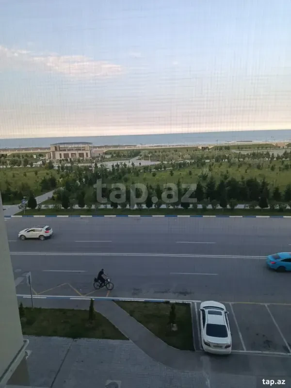 Kirayə verilir 3 otaqlı yeni tikili 85 m²