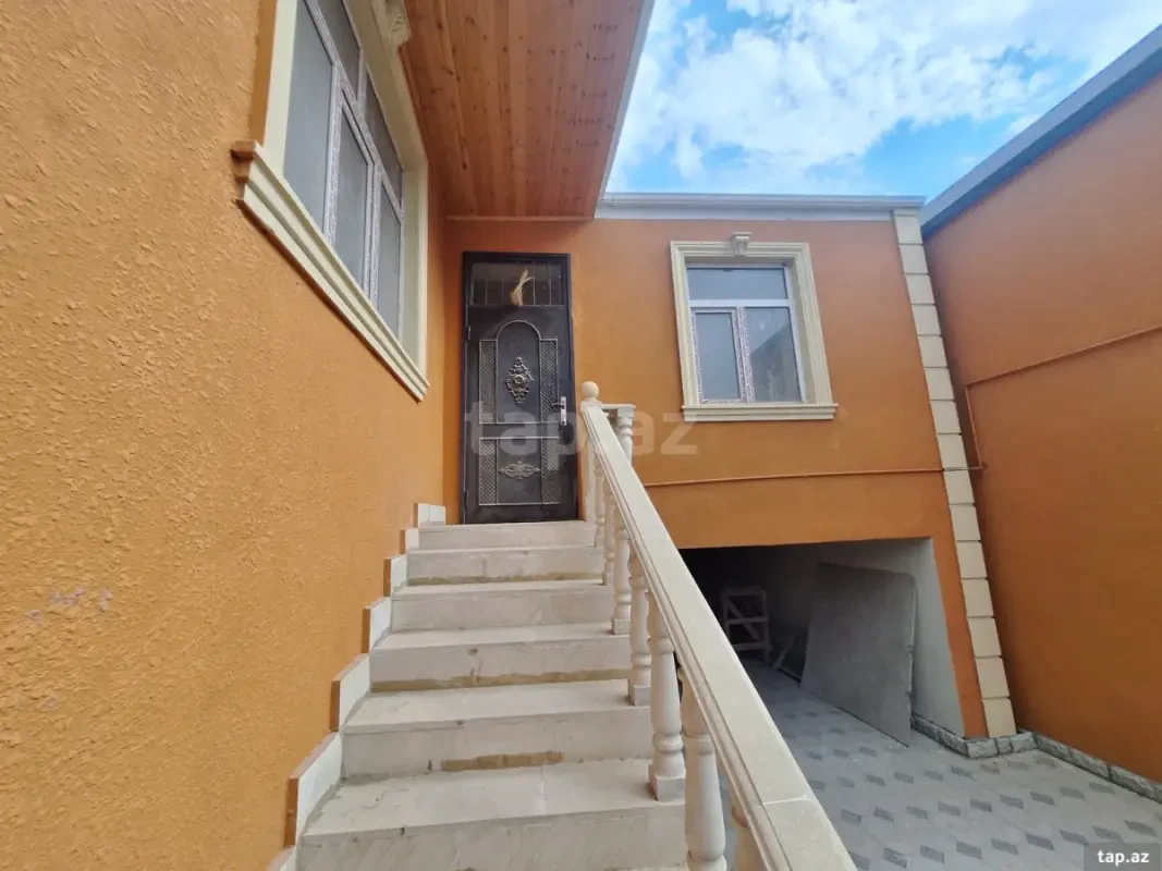 Satılır 3 otaqlı həyət evi 39 m²