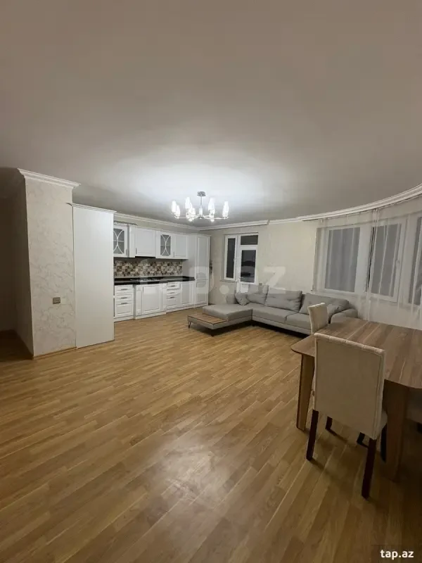 Satılır 3 otaqlı yeni tikili 100 m²
