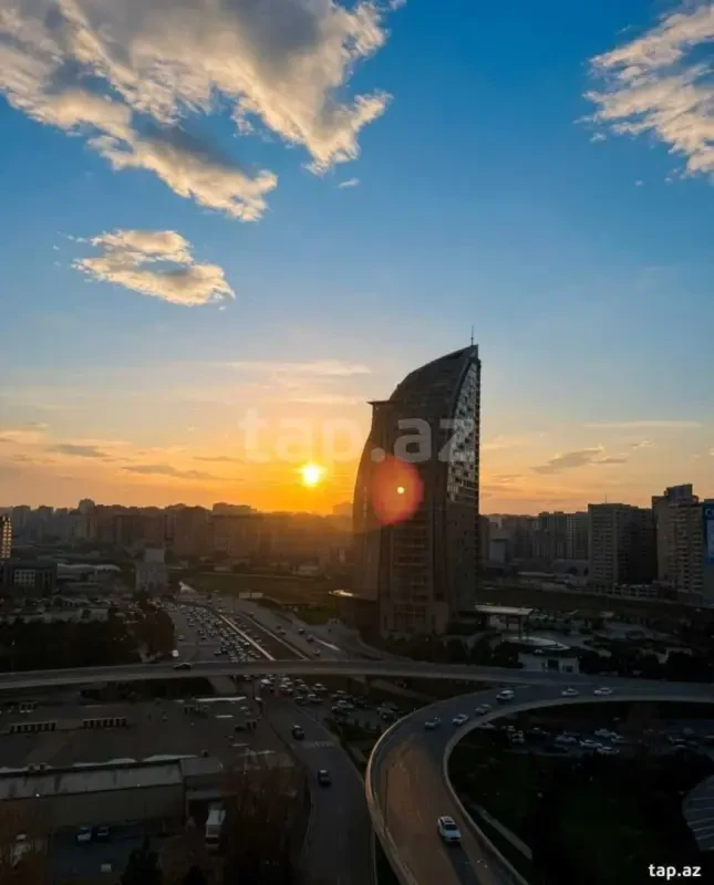 Kirayə verilir 4 otaqlı yeni tikili 200 m²