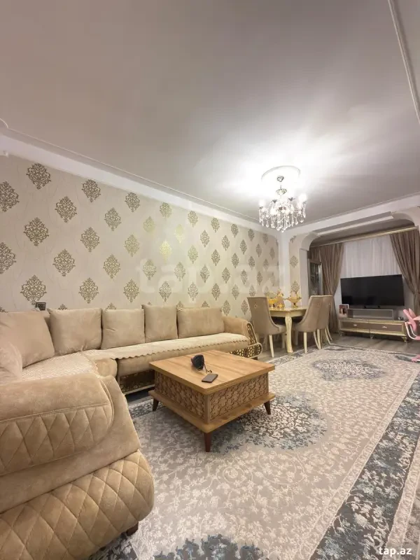 Satılır 3 otaqlı yeni tikili 80 m²