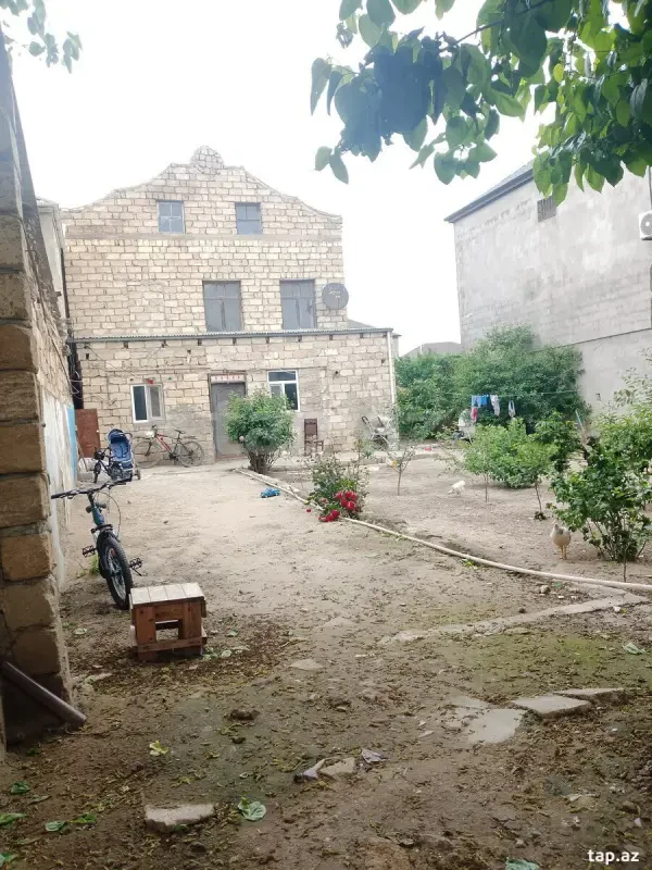 Satılır 7 otaqlı həyət evi 120 m²