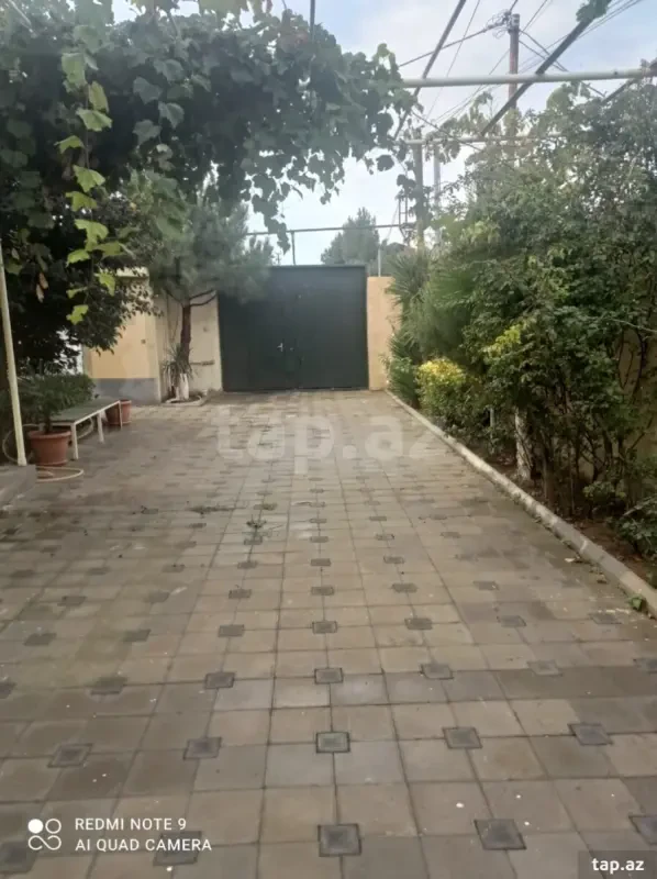 Kirayə verilir 4 otaqlı həyət evi 200 m²