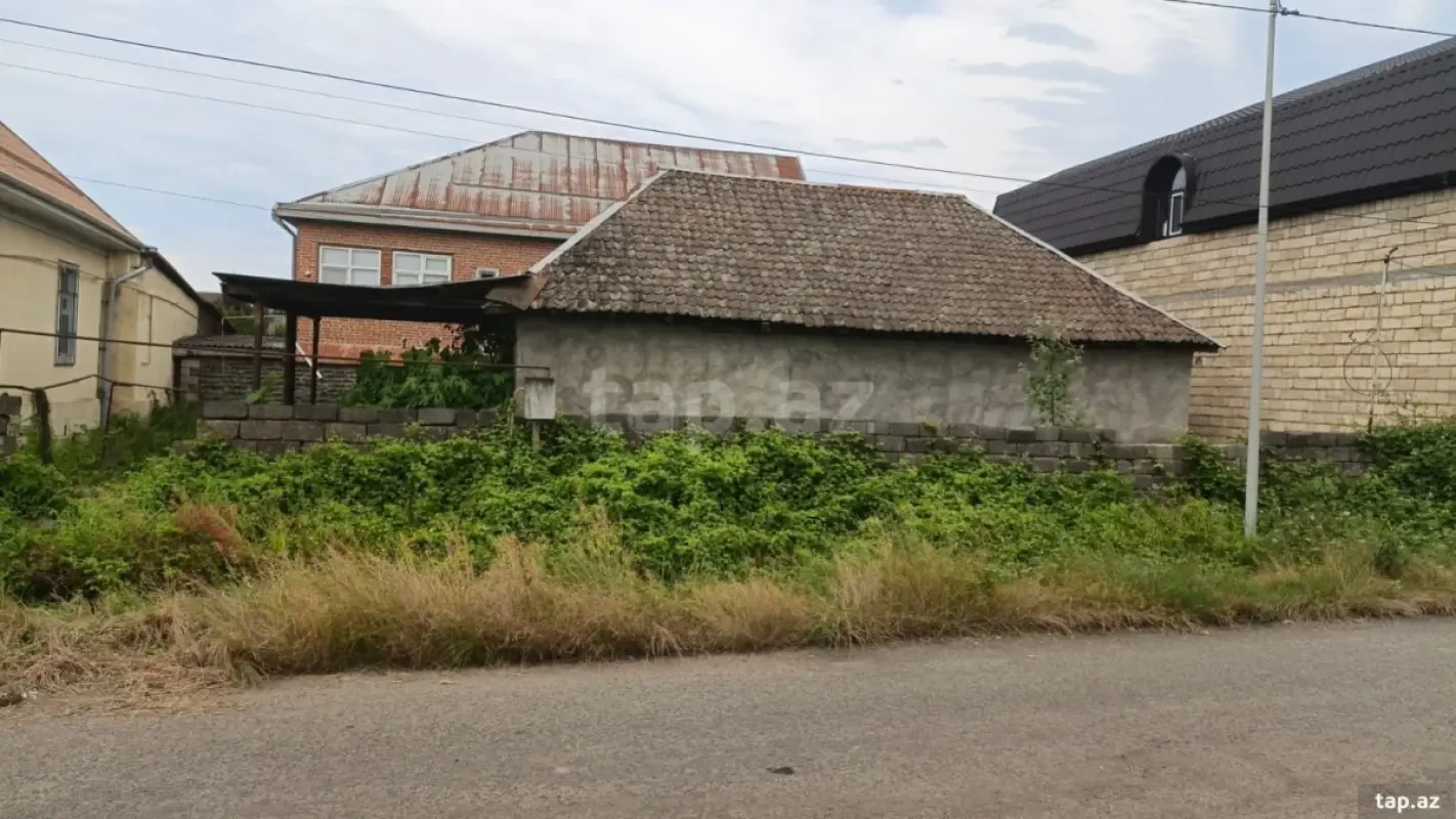 Satılır 4 otaqlı həyət evi 44 m²
