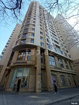 Satılır 4 otaqlı yeni tikili 221 m² — Bakı 4 otaq 221.00 m²