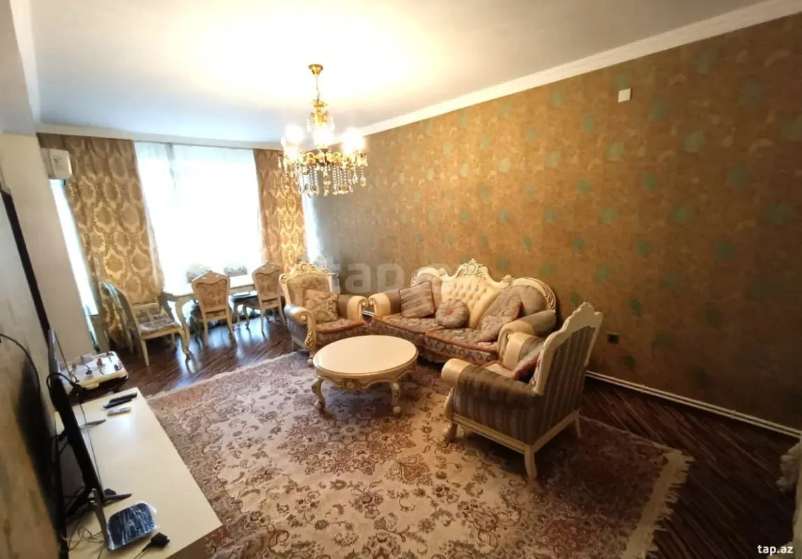 Kirayə verilir 2 otaqlı yeni tikili 70 m²