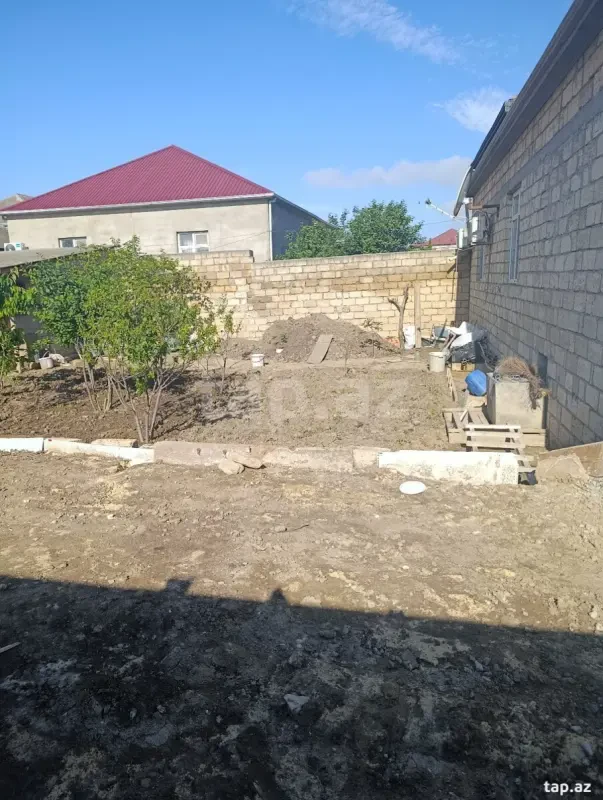 Satılır 4 otaqlı həyət evi 120 m²