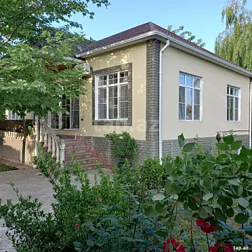 Kirayə verilir 3 otaqlı həyət evi 170 m² — Quba 3 otaq 170.00 m²