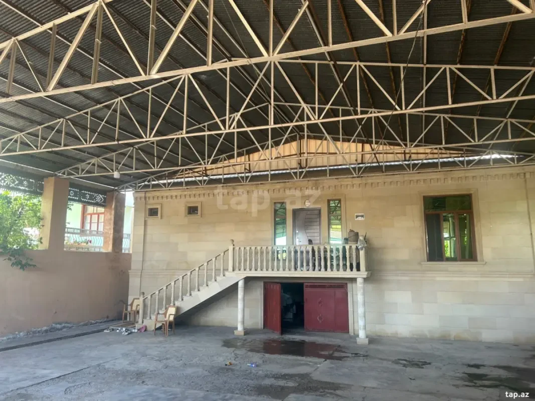 Satılır 3 otaqlı həyət evi 95 m²