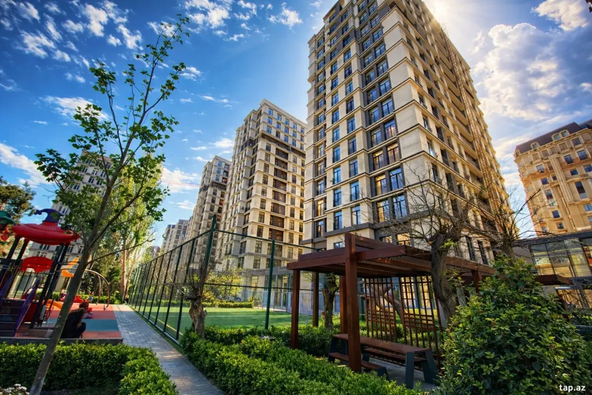 Satılır 4 otaqlı yeni tikili 130 m²