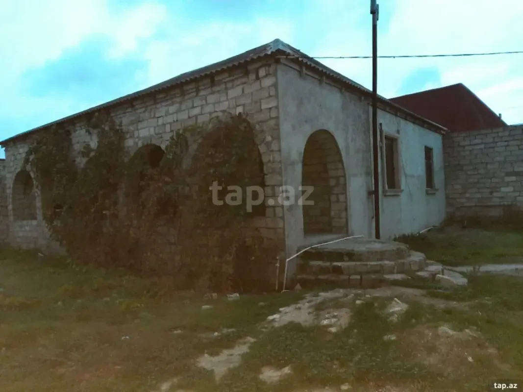 Satılır 3 otaqlı həyət evi 120 m²