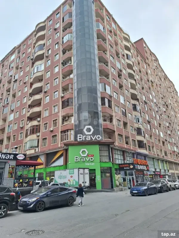 Kirayə verilir 3 otaqlı yeni tikili 105 m²