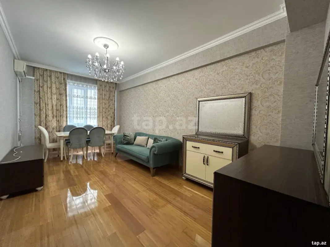 Satılır 3 otaqlı yeni tikili 82 m²