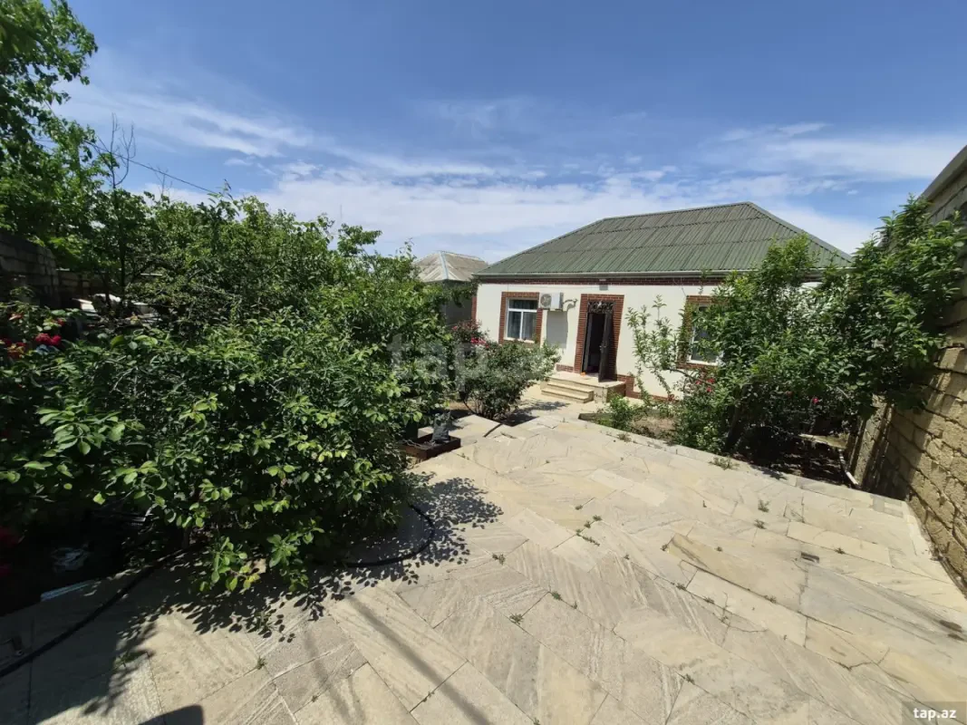 Satılır 3 otaqlı həyət evi 100 m²