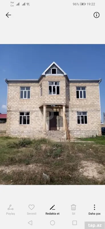 Satılır 8 otaqlı həyət evi 320 m²