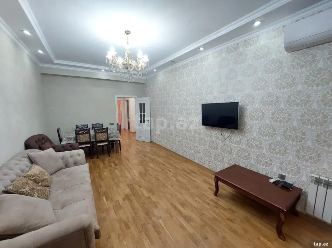 Kirayə verilir 3 otaqlı yeni tikili 115 m²