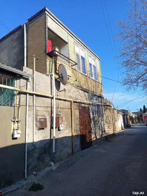 Satılır 2 otaqlı həyət evi 64 m²