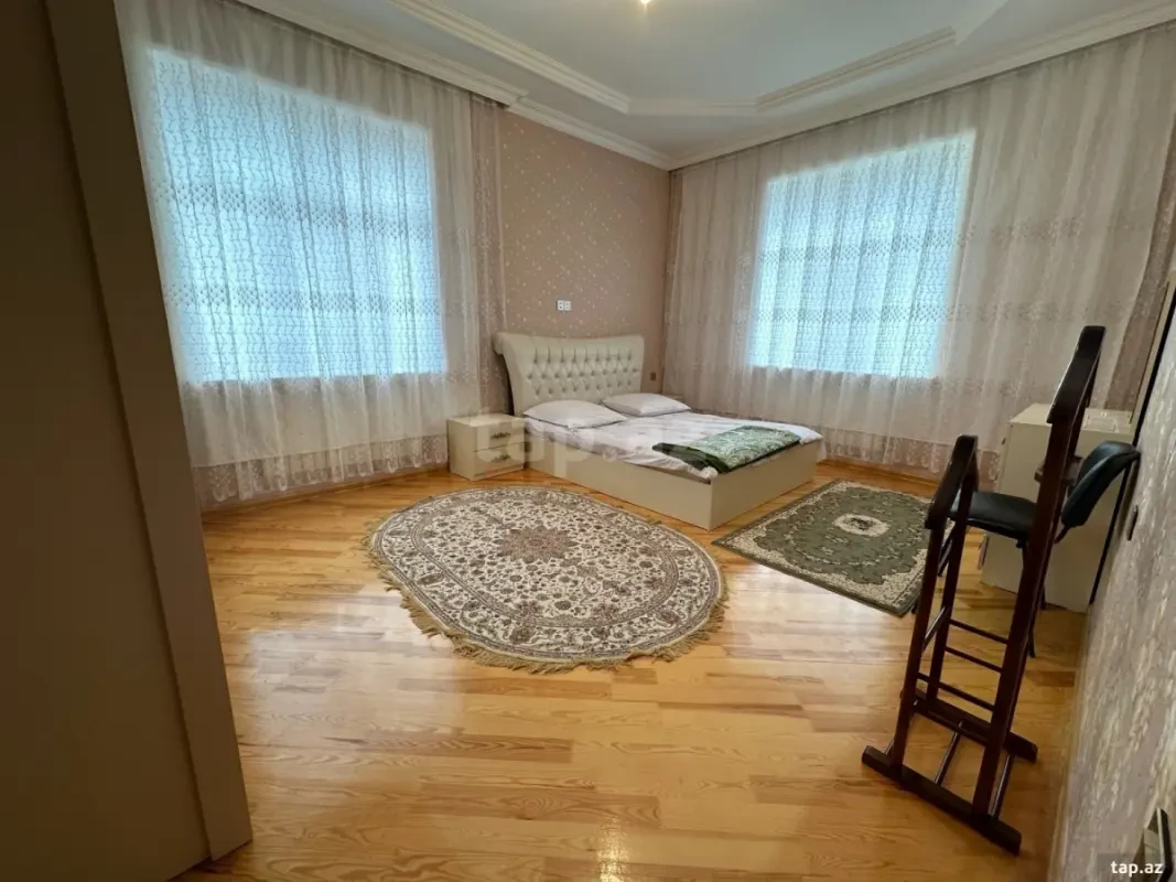 Kirayə verilir 4 otaqlı həyət evi 300 m²
