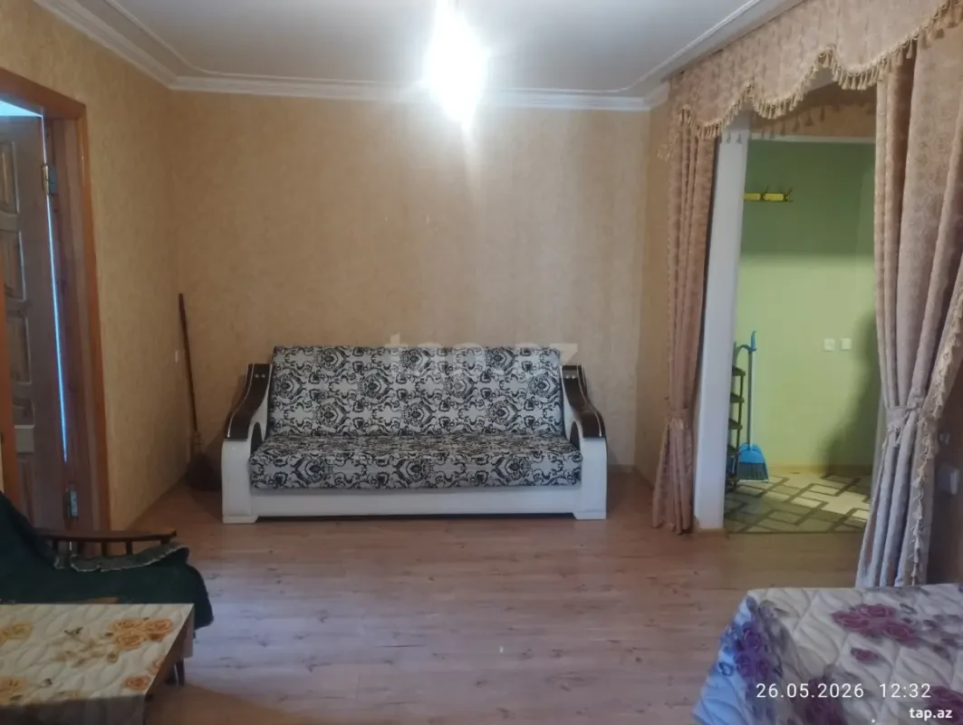 Kirayə verilir 2 otaqlı mənzil 80 m²