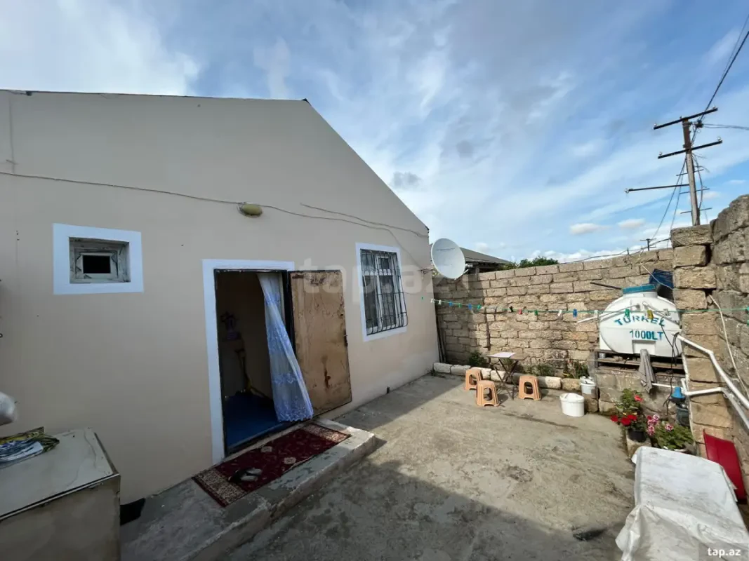 Satılır 2 otaqlı həyət evi 50 m²