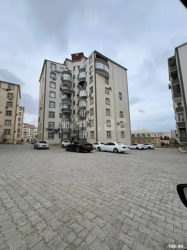 Satılır 2 otaqlı yeni tikili 82 m²