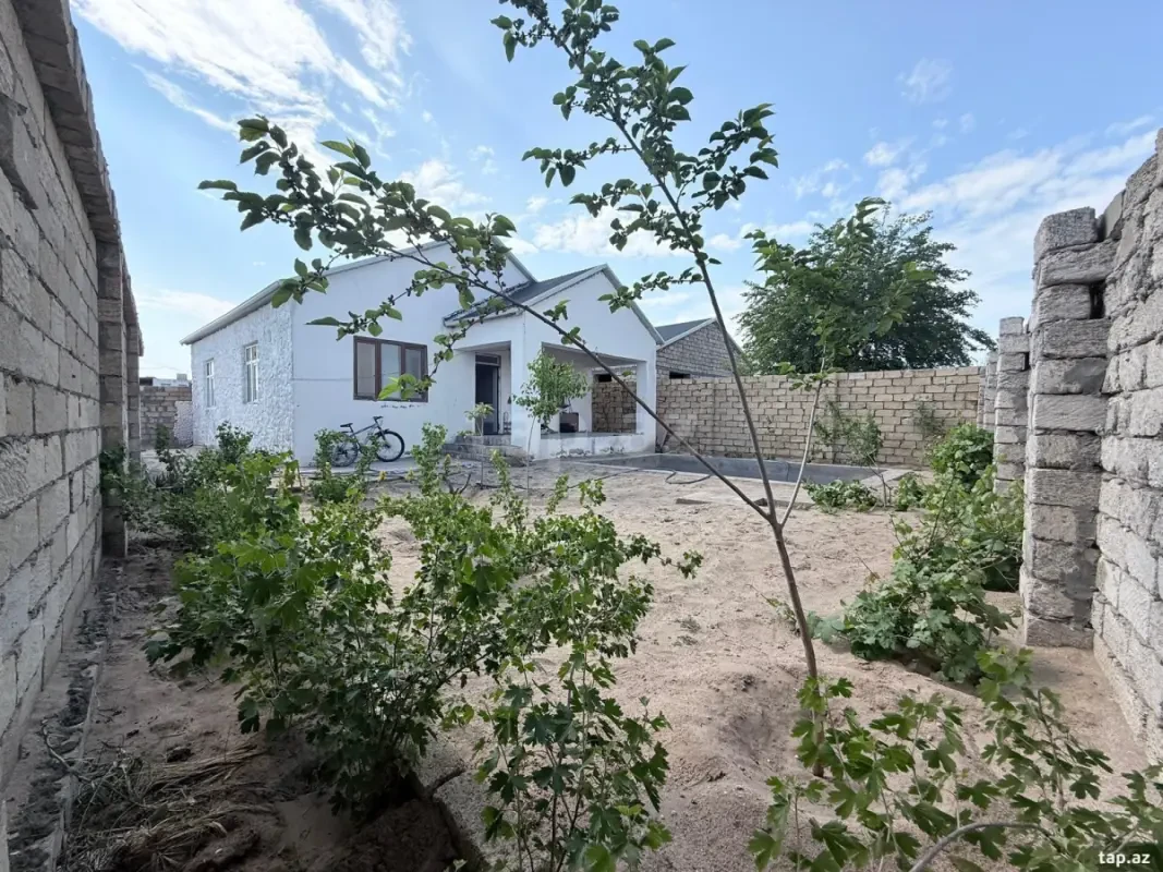 Satılır 3 otaqlı həyət evi 120 m²