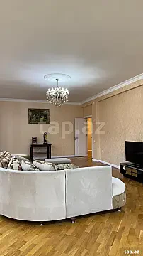 Kirayə verilir 3 otaqlı yeni tikili 176 m² — Bakı 3 otaq 176.00 m²