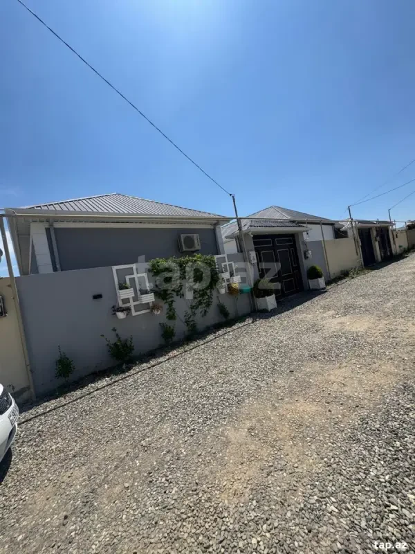 Satılır 3 otaqlı həyət evi 80 m²