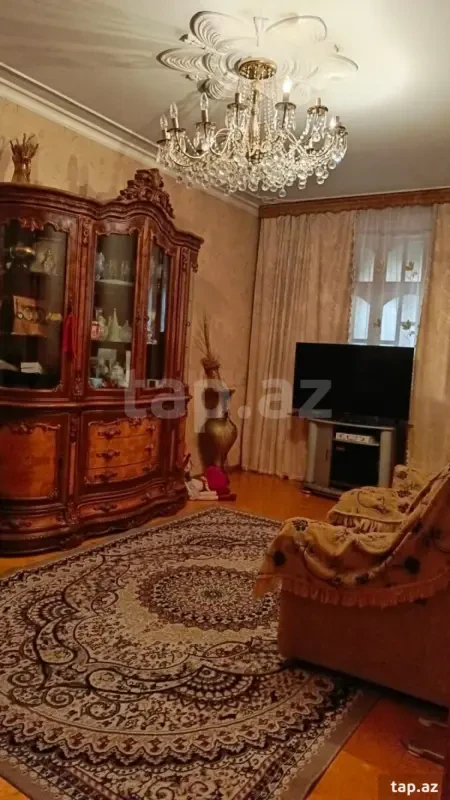 Satılır 3 otaqlı yeni tikili 75 m²