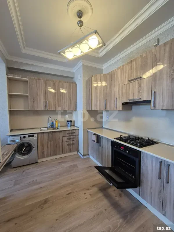 Kirayə verilir 3 otaqlı yeni tikili 100 m²