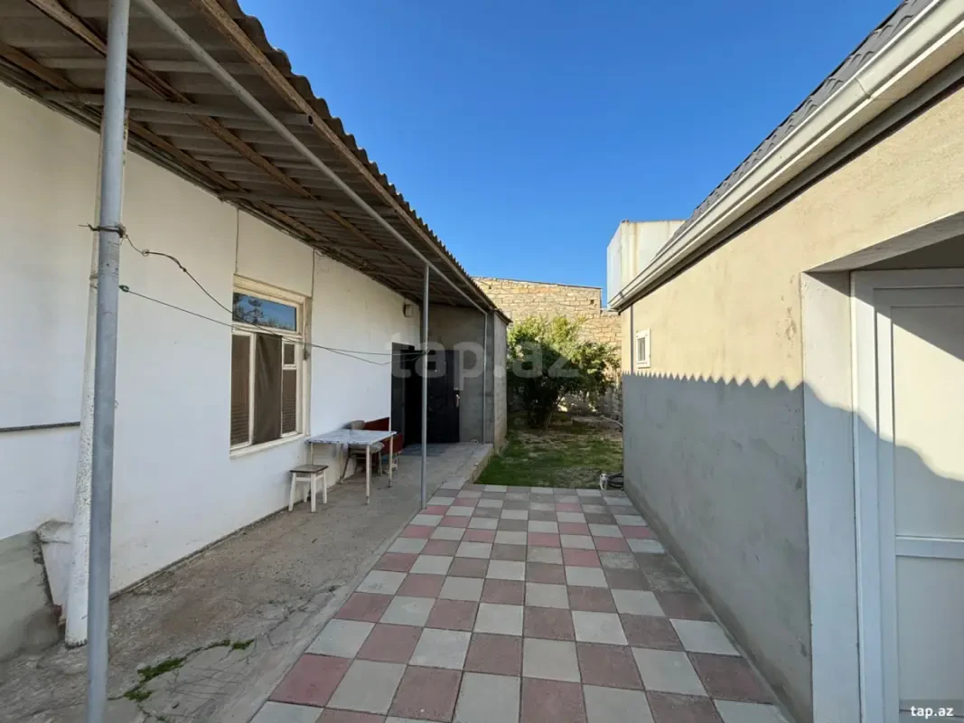 Satılır 4 otaqlı həyət evi 123 m²