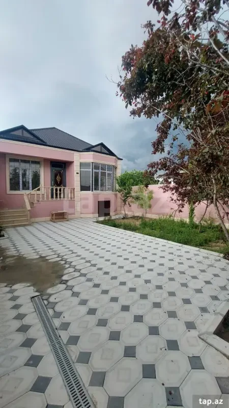Satılır 4 otaqlı həyət evi 120 m²