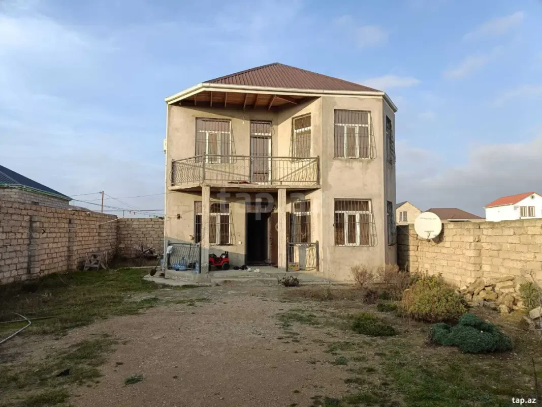 Satılır 4 otaqlı həyət evi 170 m²