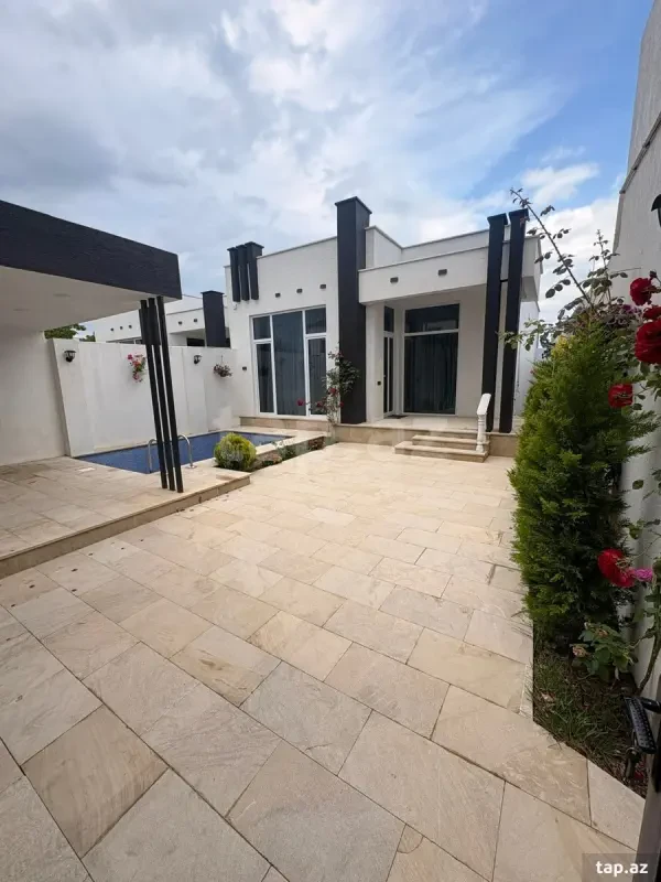 Satılır 2 otaqlı həyət evi 120 m²