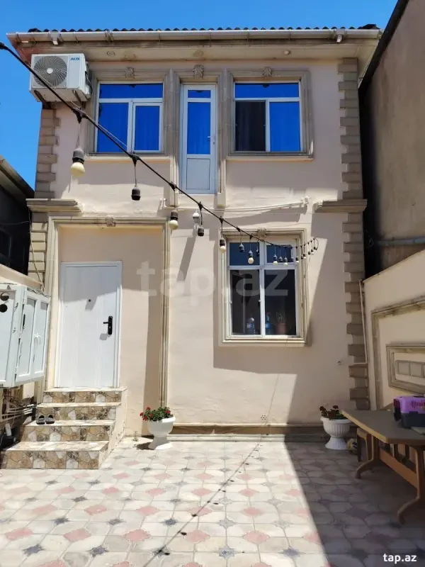 Satılır 3 otaqlı həyət evi 100 m²