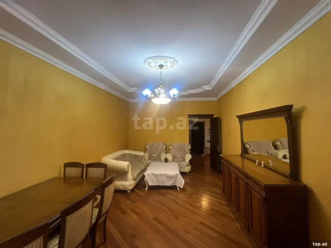 Kirayə verilir 3 otaqlı yeni tikili 120 m²