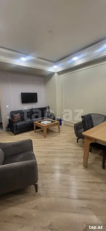 Kirayə verilir 2 otaqlı yeni tikili 75 m²
