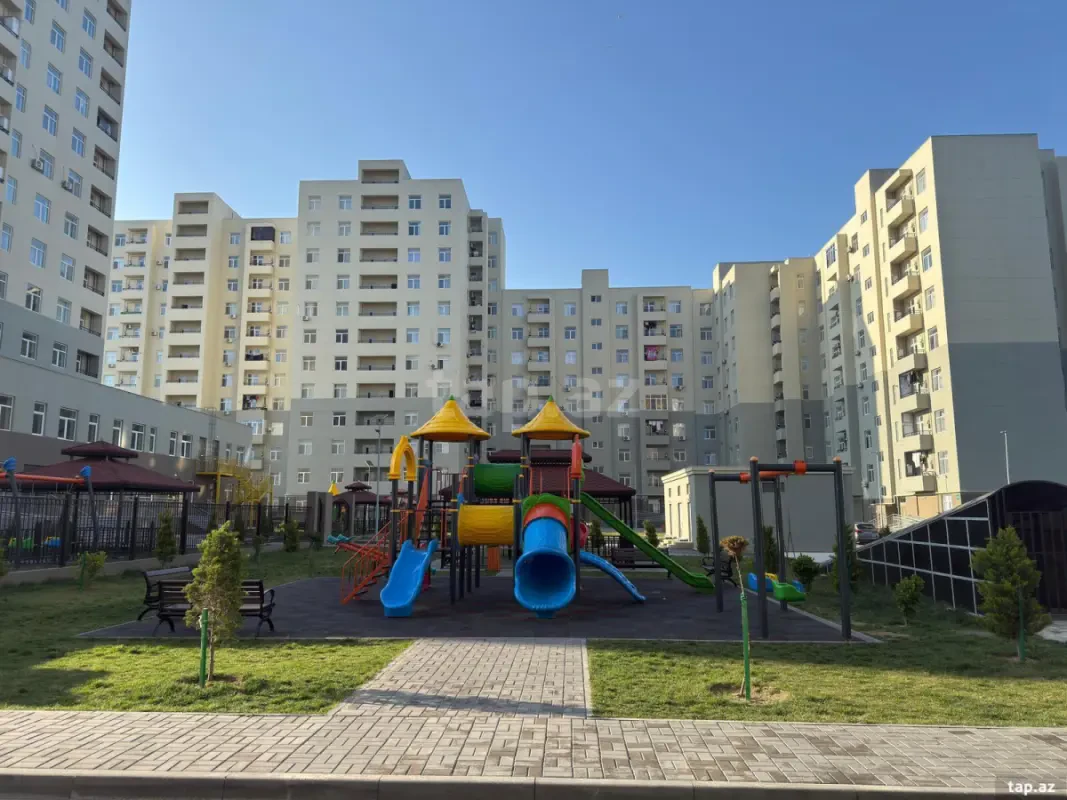 Kirayə verilir 2 otaqlı yeni tikili 65 m²