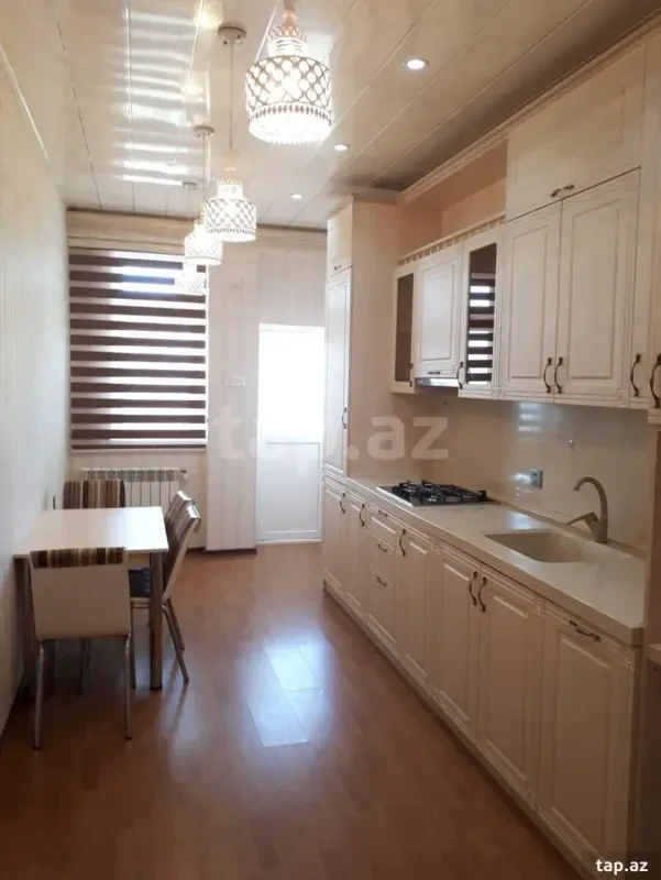 Satılır 2 otaqlı yeni tikili 95 m²