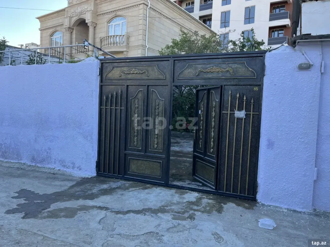 Satılır 7 otaqlı həyət evi 200 m²
