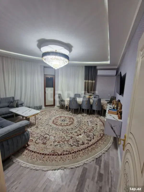 Kirayə verilir 3 otaqlı yeni tikili 130 m²