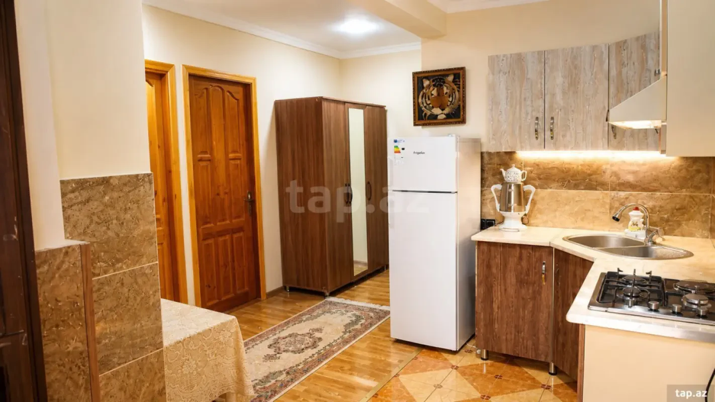Kirayə verilir 2 otaqlı həyət evi 90 m²