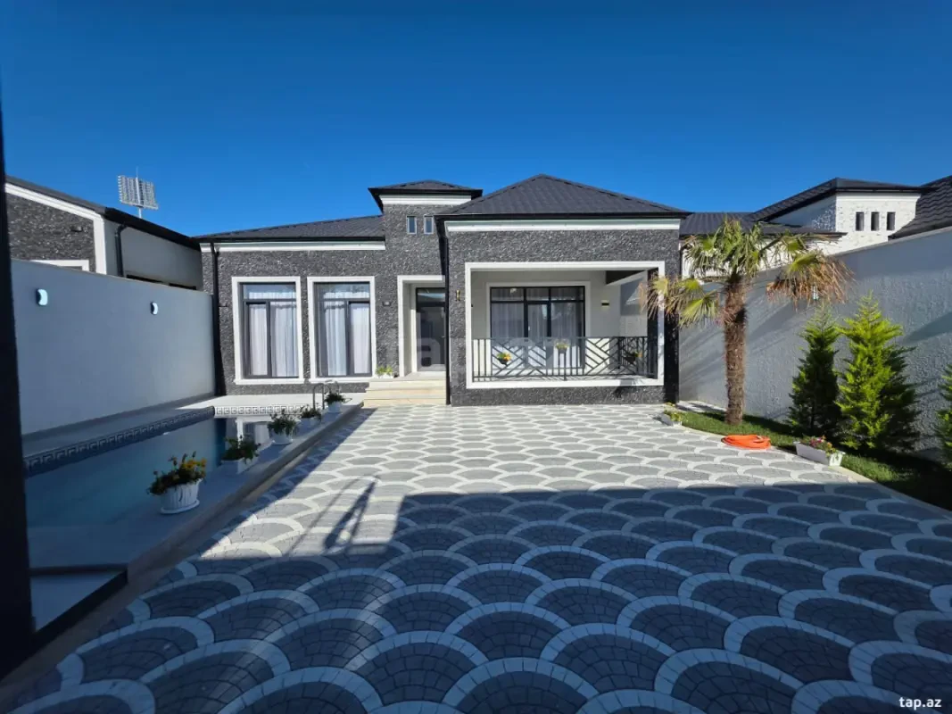 Satılır 4 otaqlı həyət evi 172 m²