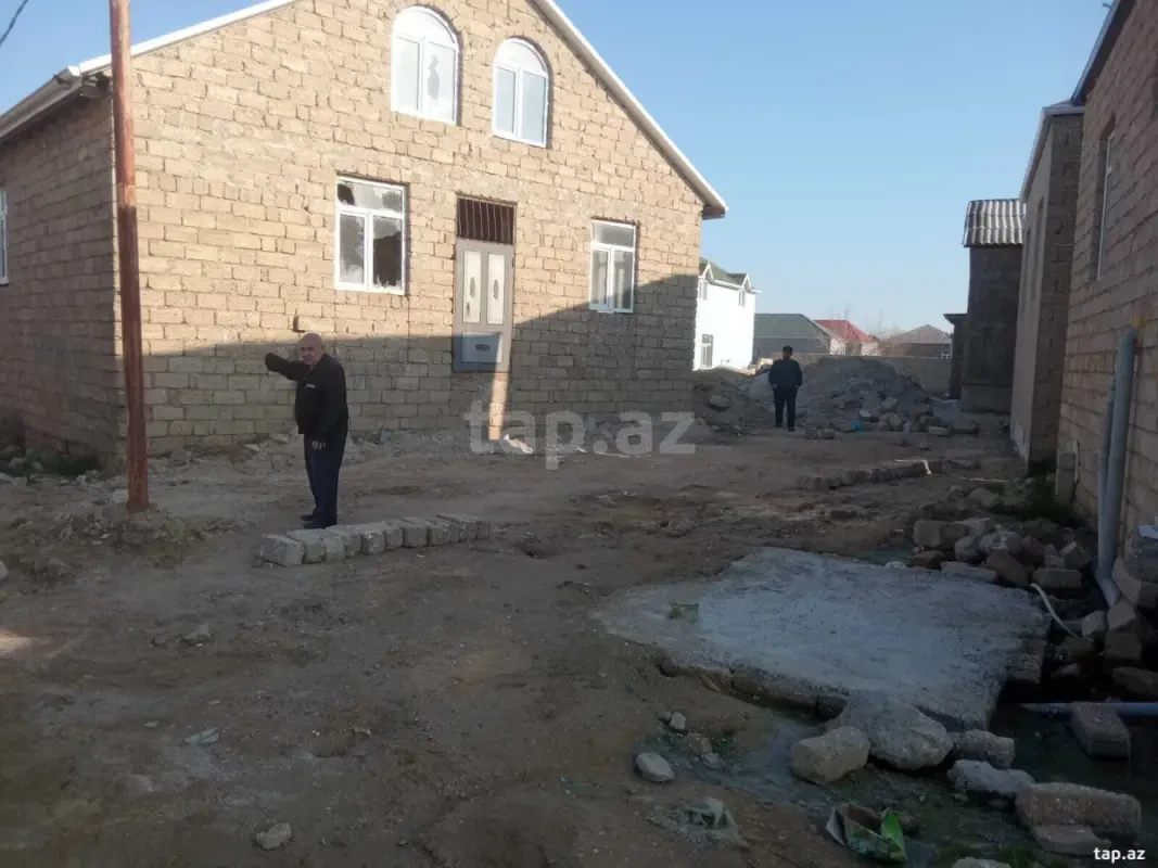 Satılır 5 otaqlı həyət evi 120 m²