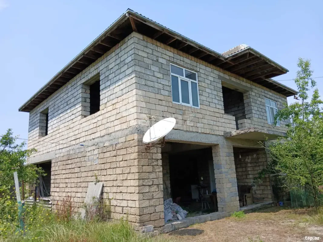 Satılır 4 otaqlı həyət evi 144 m²