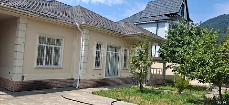Satılır 4 otaqlı həyət evi 120 m² — Qəbələ 4 otaq 120.00 m²